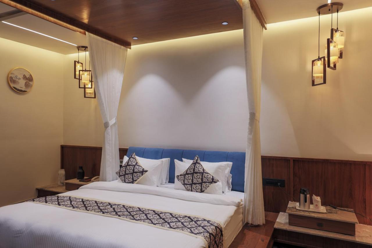 Hotel Aditya Mansingh Inn โสมนัส ภายนอก รูปภาพ
