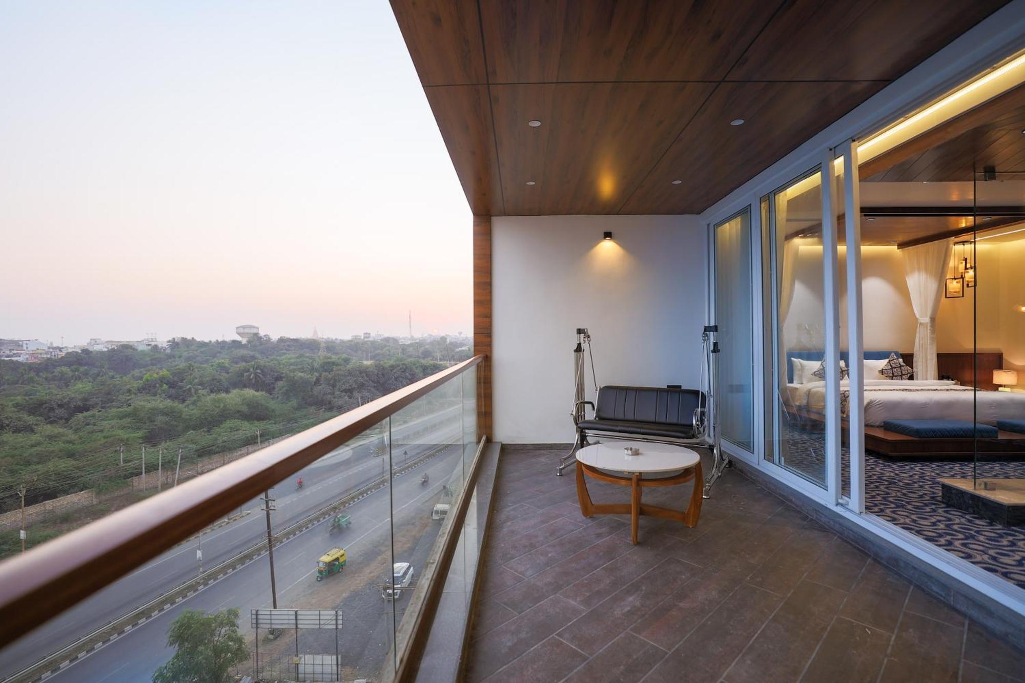 Hotel Aditya Mansingh Inn โสมนัส ภายนอก รูปภาพ