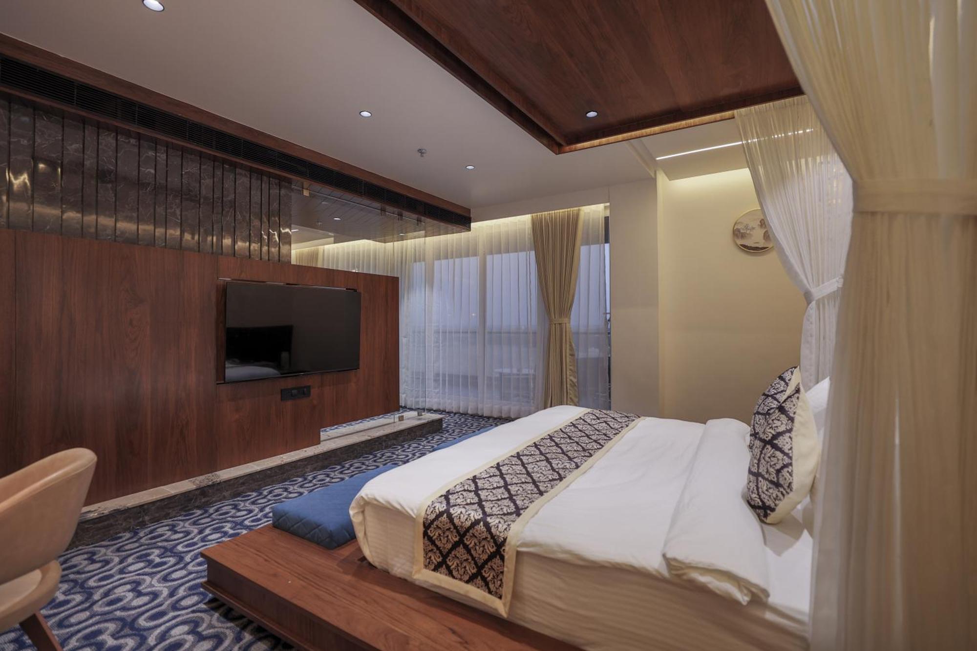 Hotel Aditya Mansingh Inn โสมนัส ภายนอก รูปภาพ